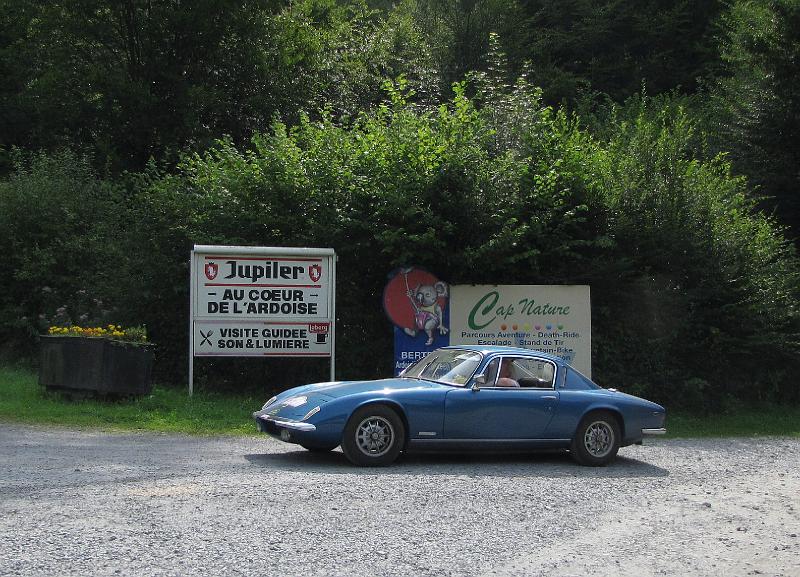 Van het Au Coeur de l'Ardoise naar een lekkere lunch in La Roche.JPG